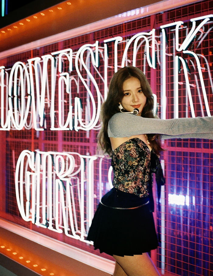 Photo : Jisoo Weverse Update