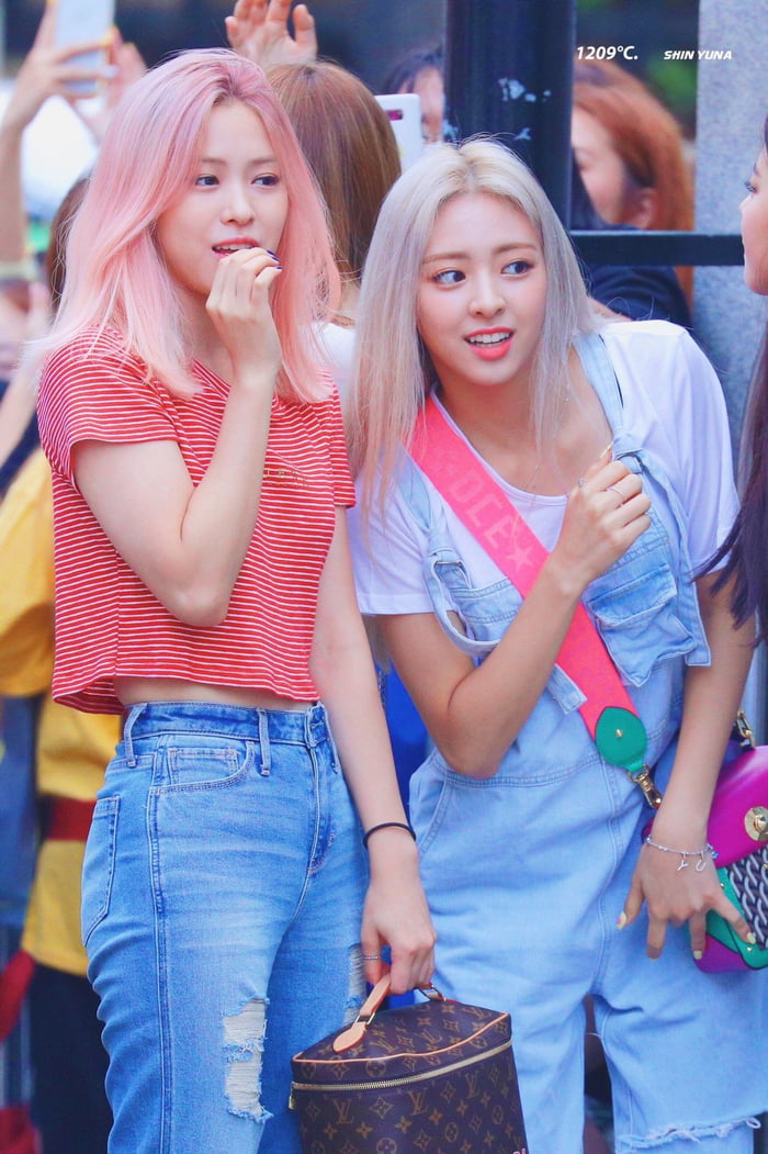 Photo : Ryujin and yuna