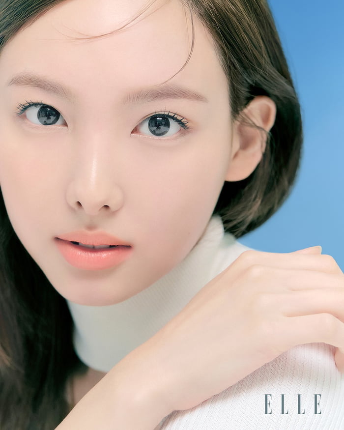 Photo : Biotherm.kr Instagram Update - Nayeon