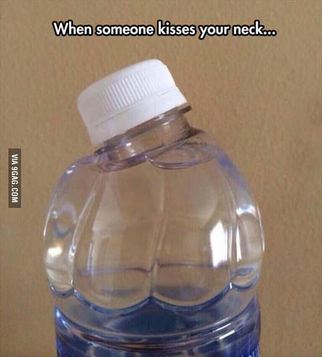 When someone kiss your neck - 9GAG