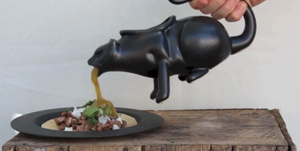Cat gravy boat