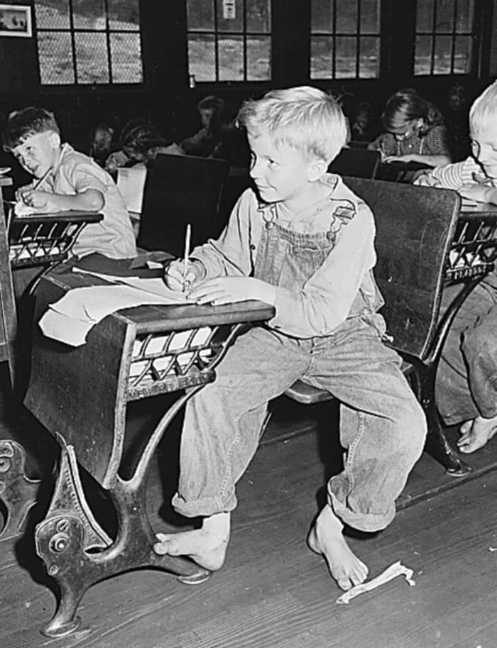 Coal miner’s child in grade school. Lejunior, Harlan County, Kentucky ...