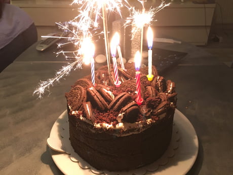 Priyanka Chopra MOST EXPENSIVE Birthday Cake By Nick Jonas | Price REVEALED  - YouTube