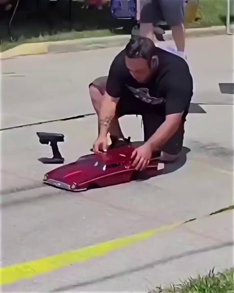 - Sir have you made any changes to your vehicle? - No... >_>