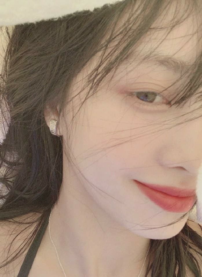 Photo : Momo under the blanket