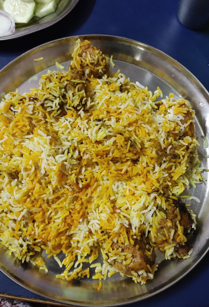 Biryani kha lo frands ... P.s khud Banaya hai - 9GAG