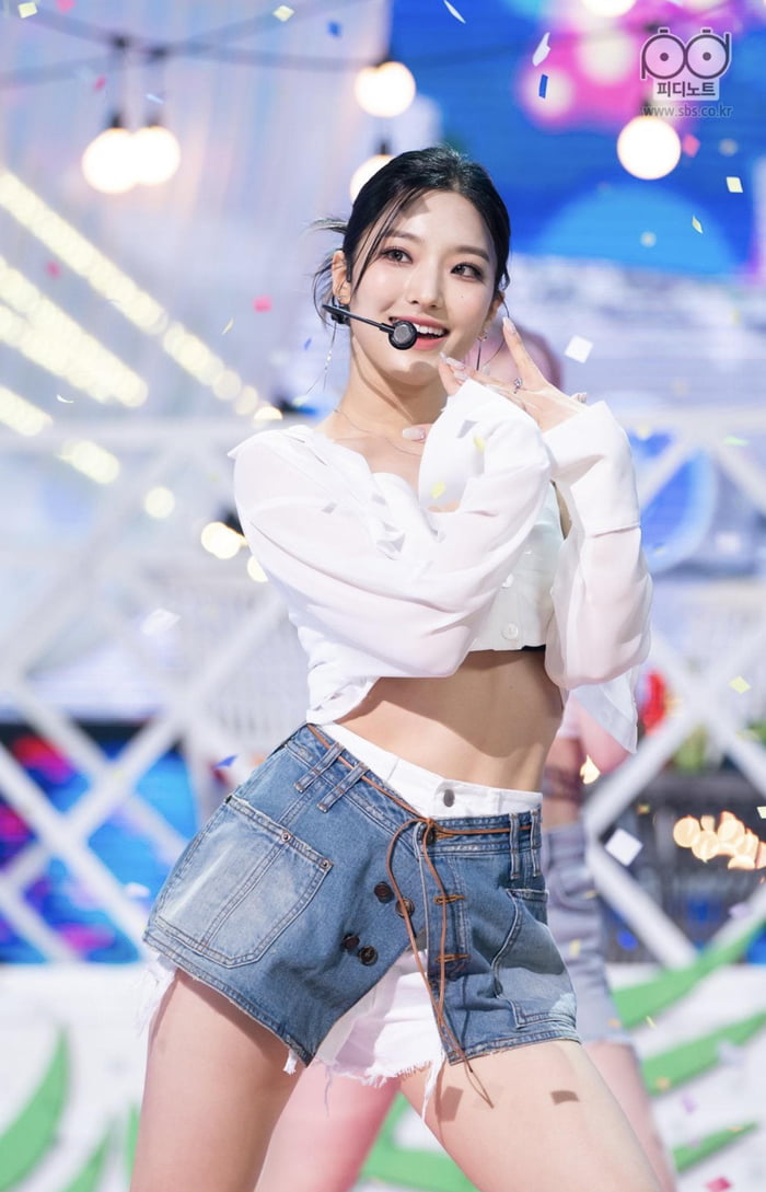 Photo : Fromis 9 - Saerom