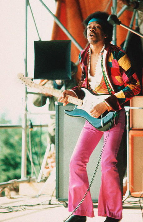 Jimi Hendrix's last performance at the Open Air Love and Peace festival in  Fehmarn, Germany on September 6, 1970. - 9GAG