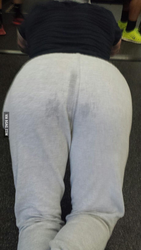 At The Gym, I Saw The Real Life D*** Butt - 9GAG