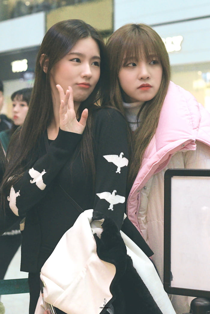 Photo : 191125 - Miyeon & Yuqi