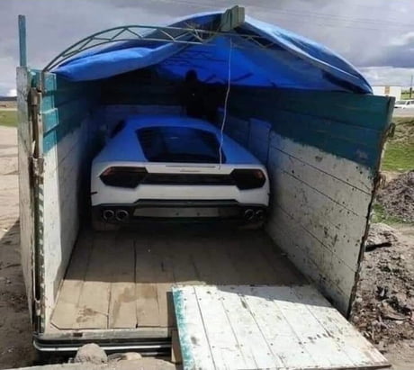 The Police found this car in Sinaloa, Mexico. - 9GAG