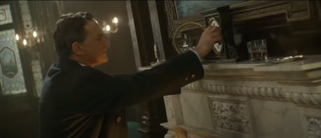 In Titanic (1997) shipbuilder Thomas Andrews checks his (likely highly  accurate) pocket watch, then adjusts a mantle clock to match it. He knows  the clock will stop the moment the ship goes