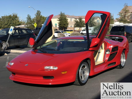 Vector M12 - built from 1996-1999  Lamborghini V12 with 599PS - Price  then: $ - 9GAG