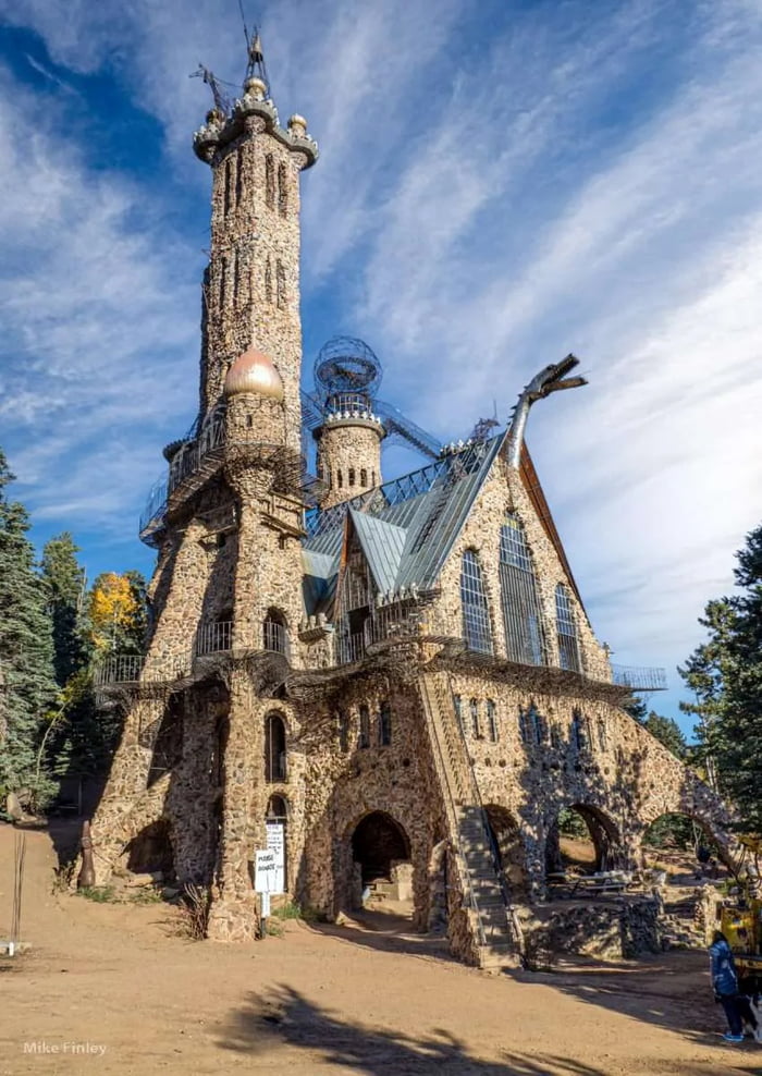 Bishop castle castle build by one dude in colorado 9gag