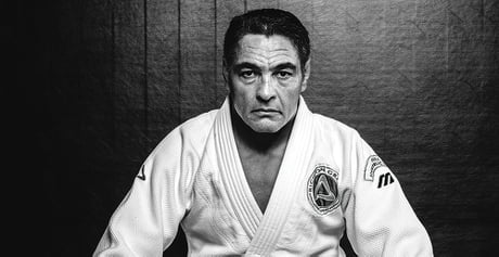 Rickson Gracie: The man who beat up Chuck Norris - 9GAG