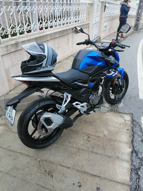 First Ride Of My Life On This And On Hooked Fk Motors Street Fighter 125 9gag