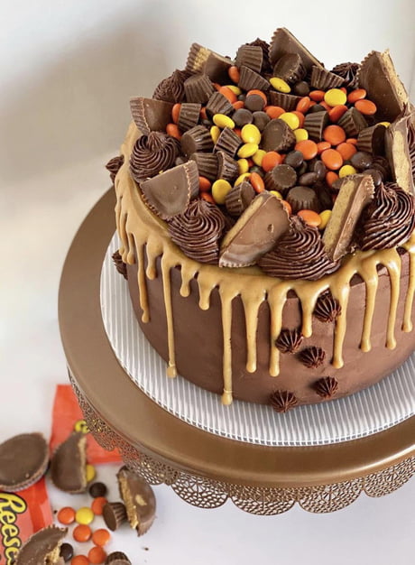 Reese Cup Cake | Recipe | Cake desserts, Cupcake cakes, Cake