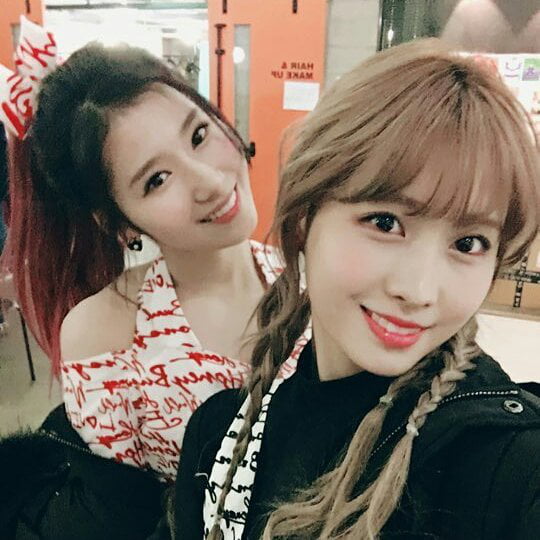Photo : Sana & Momo
