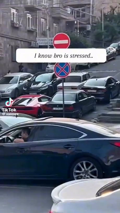 Lada vs. Ferrari!