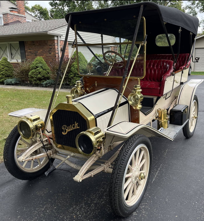 1909 Buick 10 - 9GAG