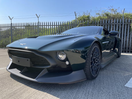 Aston Martin Victor 9gag