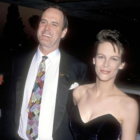 Jamie Lee Curtis And John Cleese At The 1989 Golden Globes 9gag