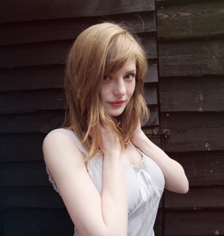 ELLA FREYA - ASHLEY GRAHAM FACE MODEL RESIDENT EVIL 4 REMAKE #SHORTS 