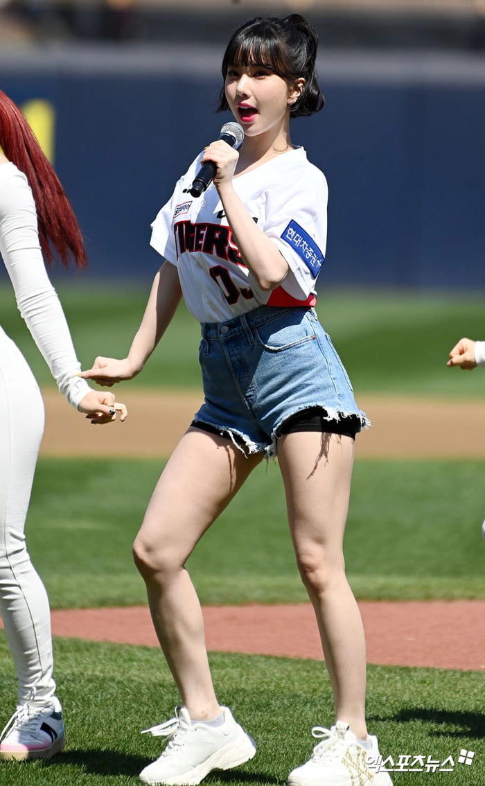 Photo : VIVIZ - Eunha