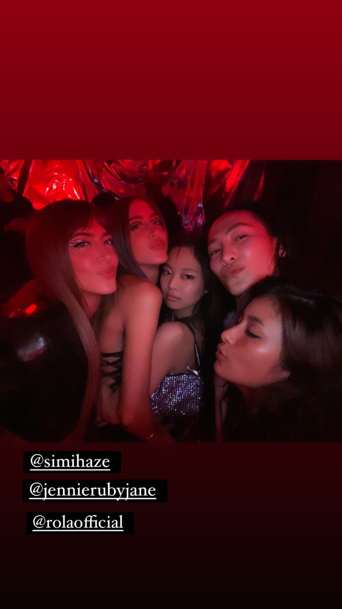 Photo : Alexwangny with Jennie