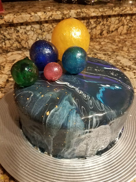 Prepare to blast off to the coolest galaxy cake ever | Mashable