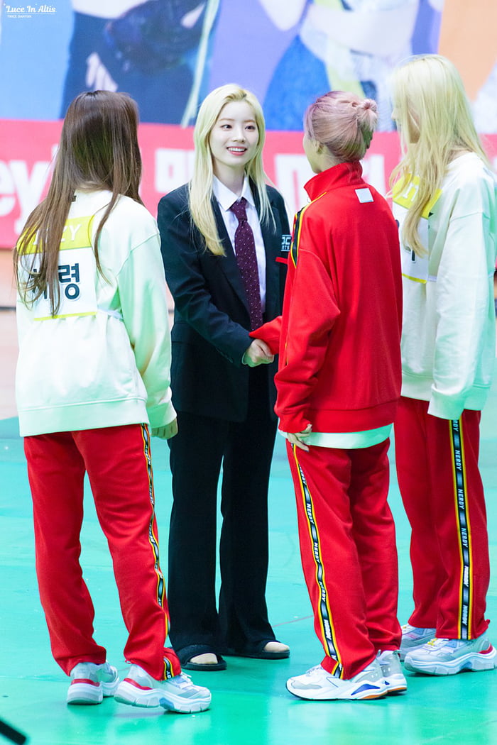 Photo : Dahyun with ITZY