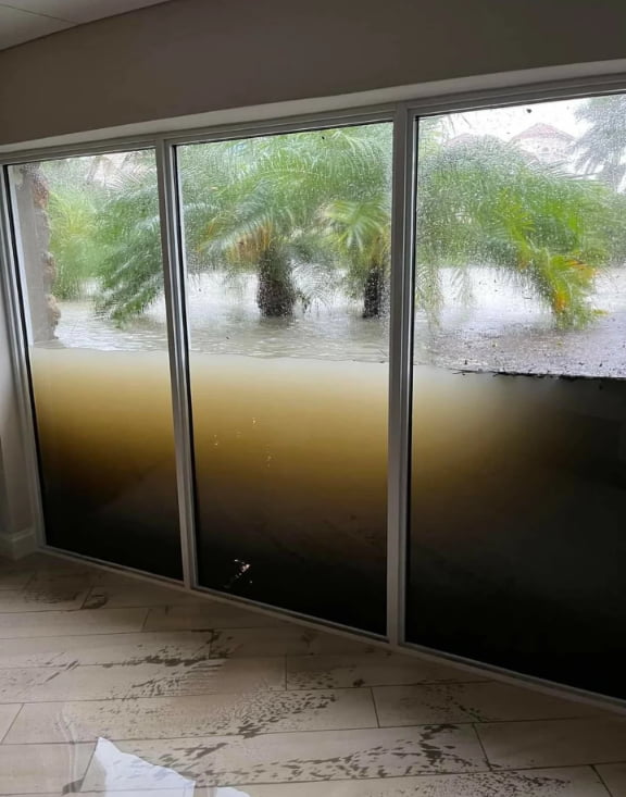 This Person S View Ruined By The Flooding Caused By Hurricane Ian Gag