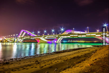 sheikh zayed bridge night