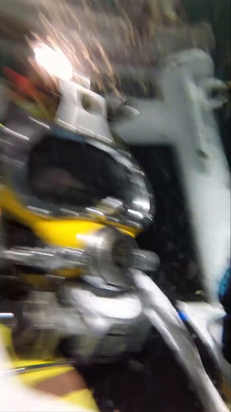 The helium voice from the ocean floor