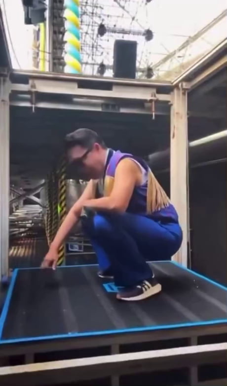 Charlie dies. Erika: