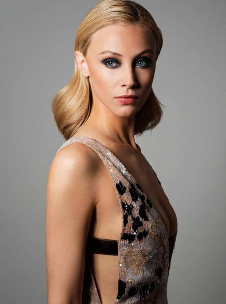 Sarah gadon pics