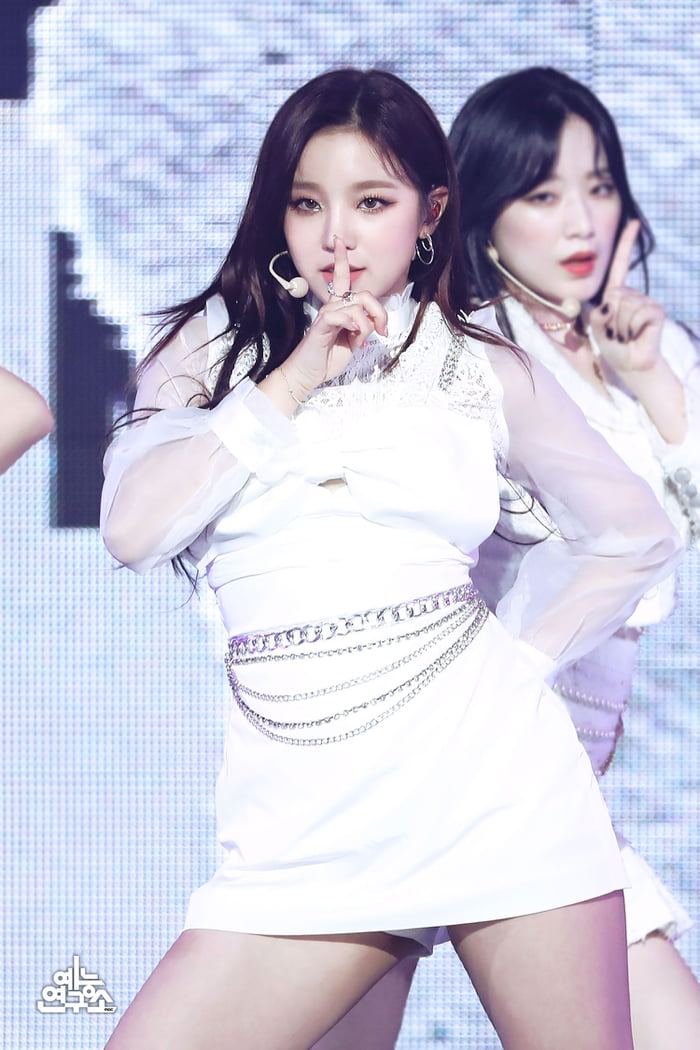 Photo : (G)I-DLE - Yuqi