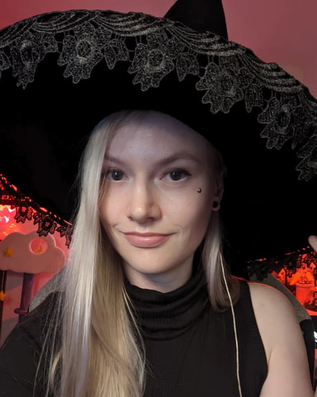 Jocelyn Mettler’s Instagram, Twitter & Facebook on IDCrawl