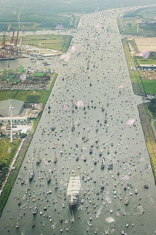 Sail Amsterdam Event Only Occurs Once Every 5 Years 9GAG