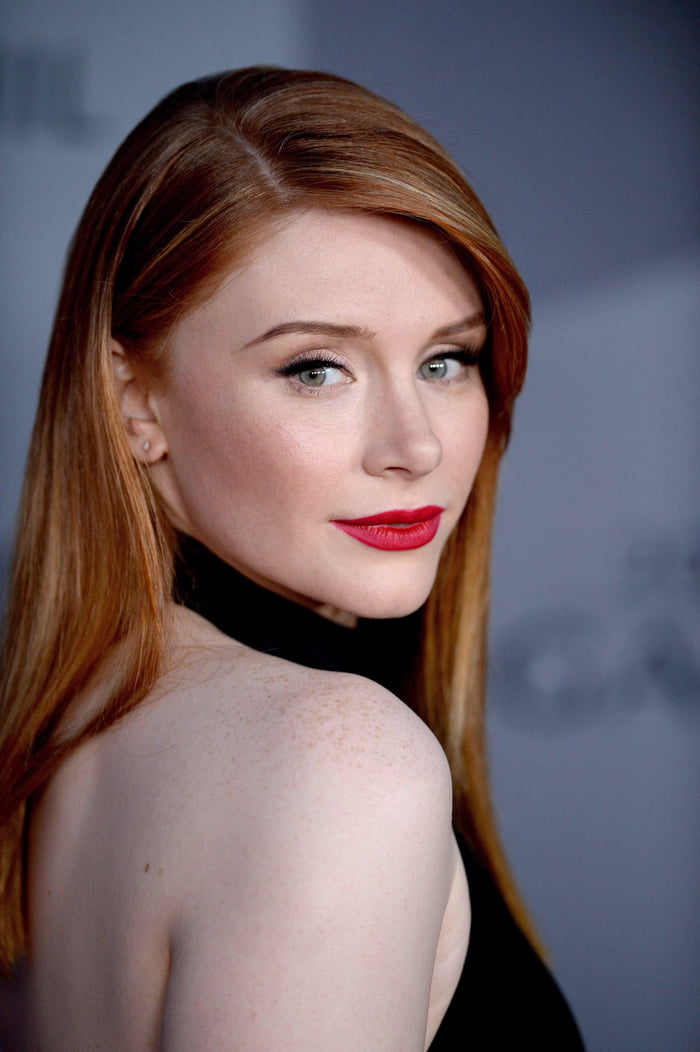 Bryce Dallas Howard - 9GAG