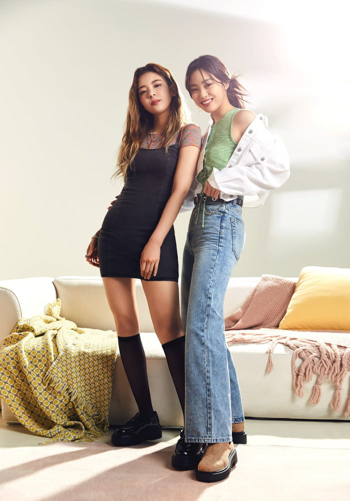 Photo : Lia and Ryujin