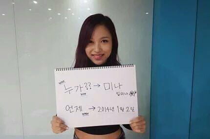 Photo : Mina 8th anniversary on JYP