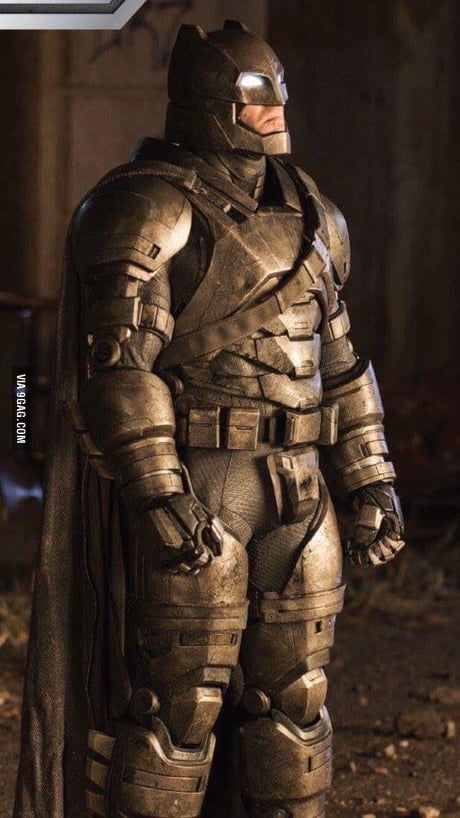 Batman's armor in Batman v Superman - 9GAG