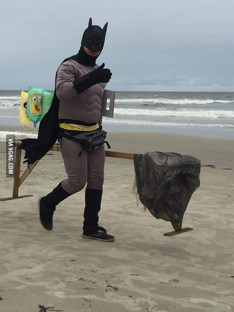 Just Batman walking on the beach selling Spongebob squarepants's cotton  candy. - 9GAG