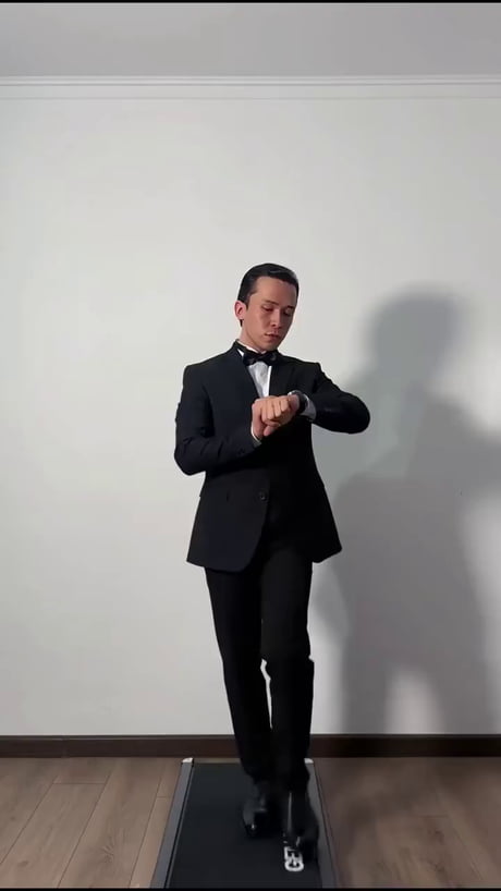 Imitating how different actors walk