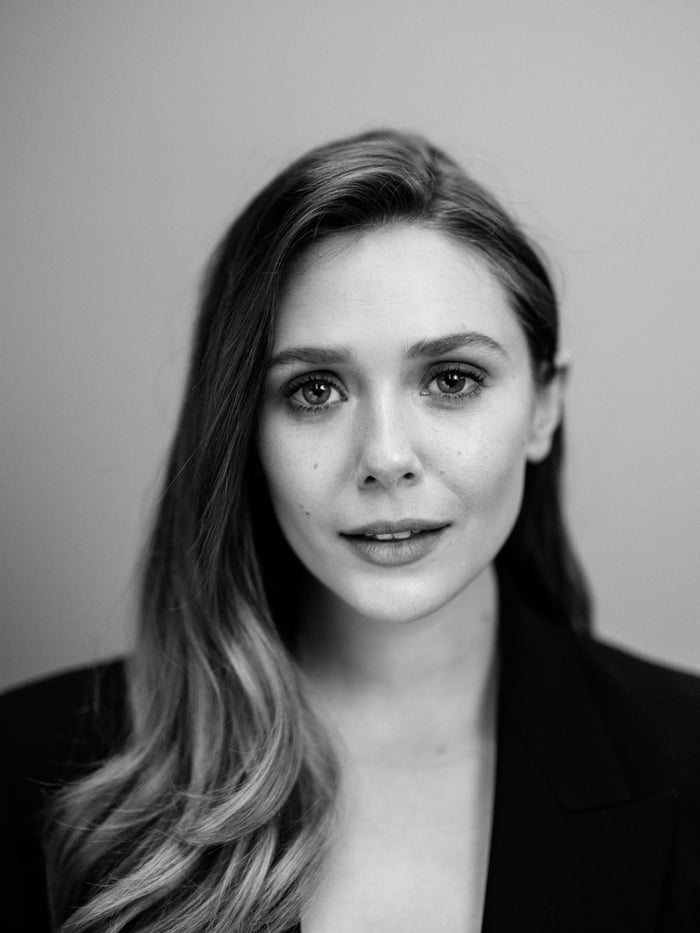 Elizabeth Olsen - 9GAG