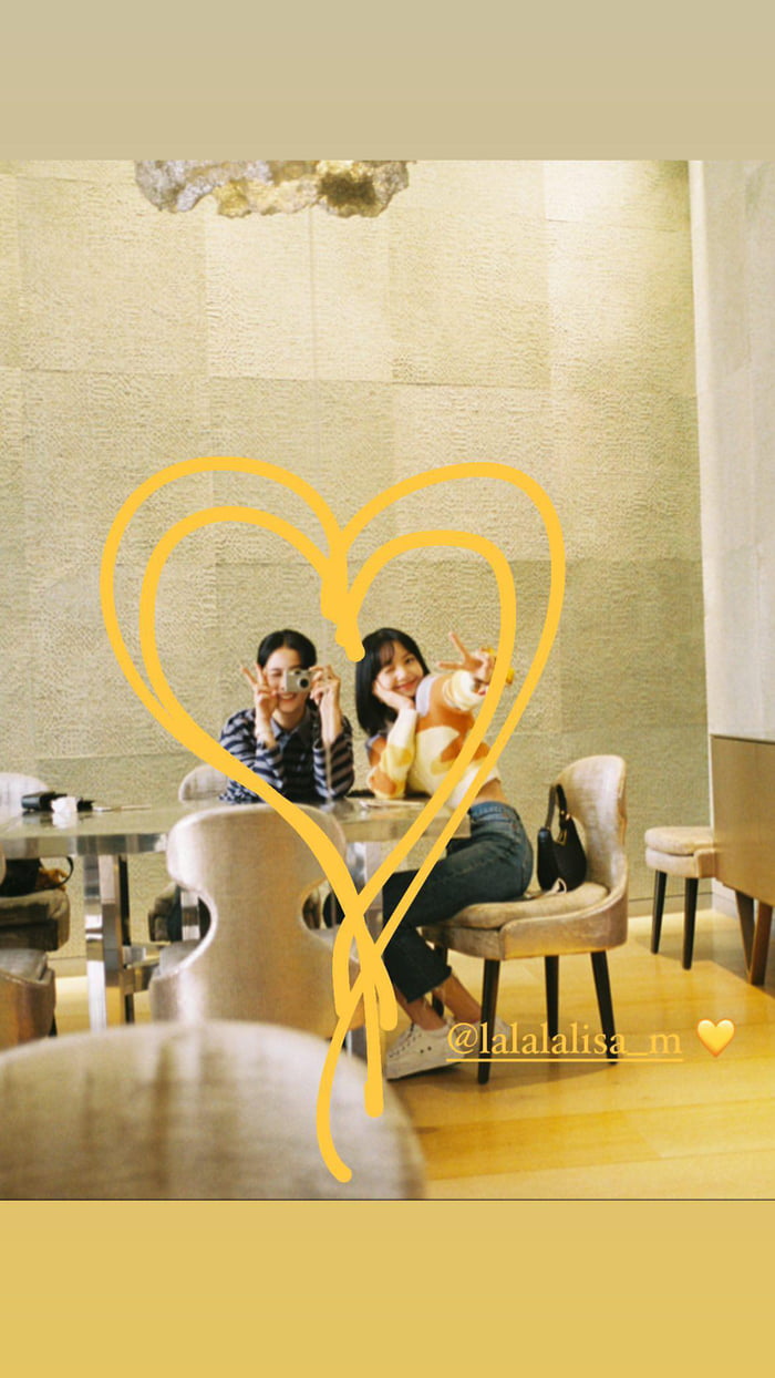 Photo : Jisoo
