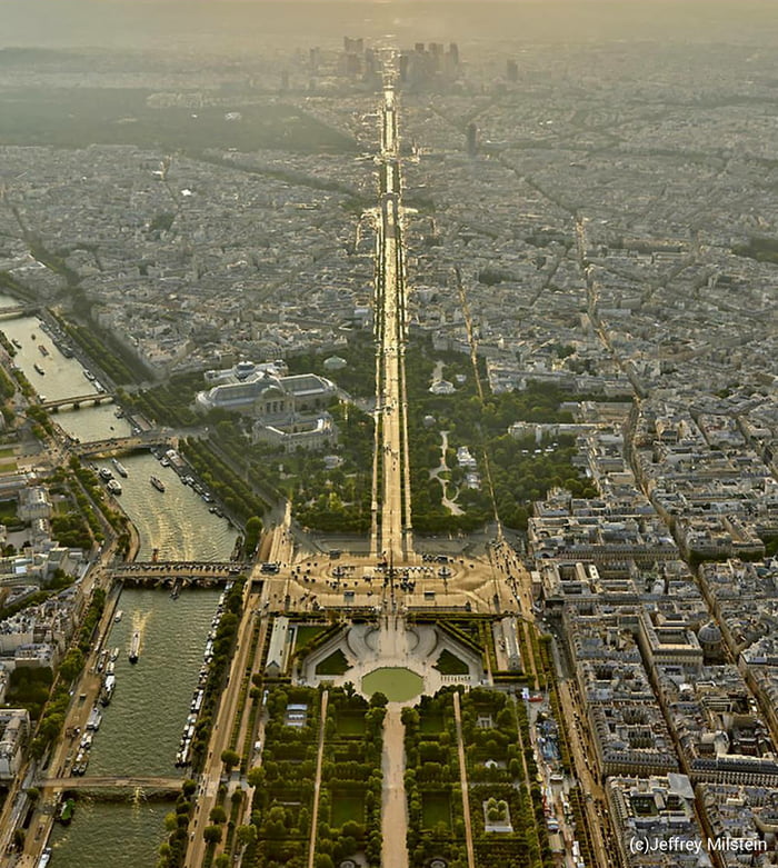 Paris, Axis Champs Elysée - Grande Armée - Neuilly sur Seine - La Défense