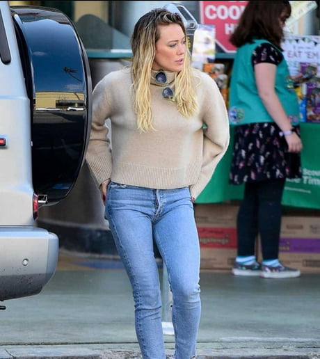 hilary duff in tight jeans