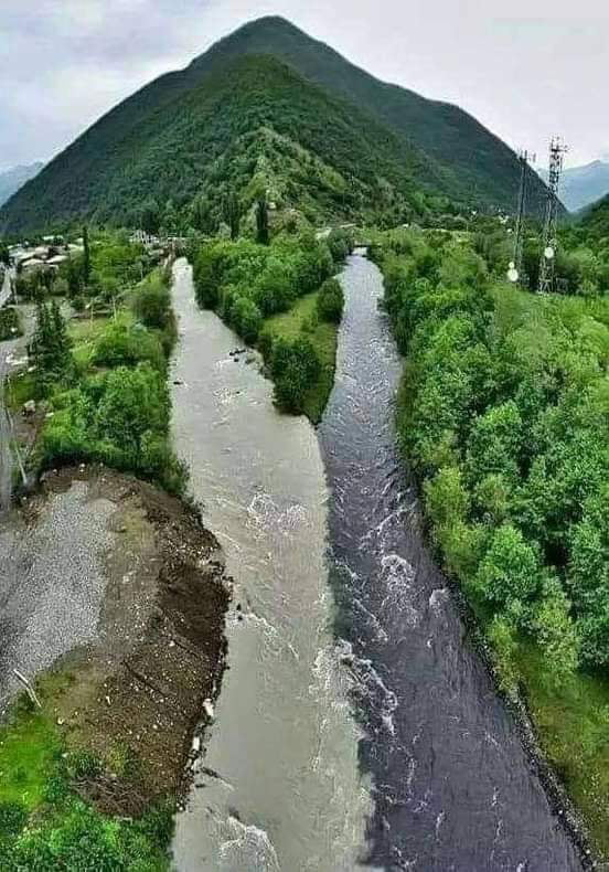 two-rivers-meet-without-mixing-in-georgia-georgia-country-caucasus